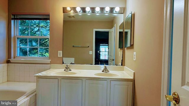 16932 GENTLE WOOD LN, Dumfries, VA 22026