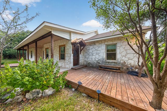 17840 HELOTES SPRINGS RD, Helotes, TX 78023