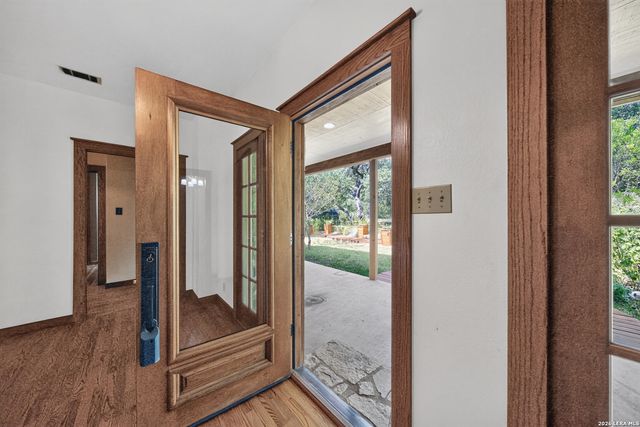 17840 HELOTES SPRINGS RD, Helotes, TX 78023