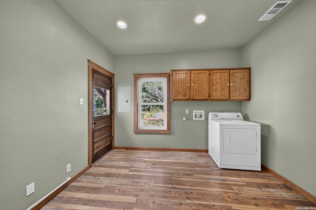 17840 HELOTES SPRINGS RD, Helotes, TX 78023