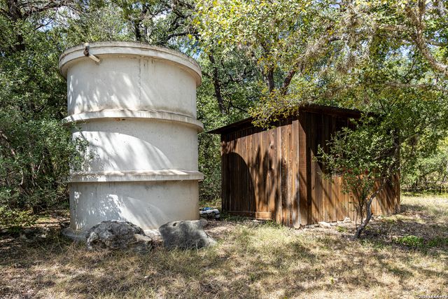 17840 HELOTES SPRINGS RD, Helotes, TX 78023