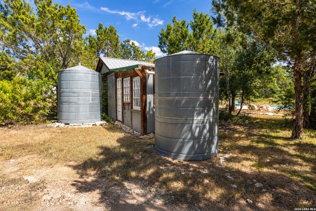 17840 HELOTES SPRINGS RD, Helotes, TX 78023