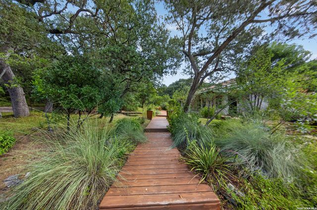 17840 HELOTES SPRINGS RD, Helotes, TX 78023