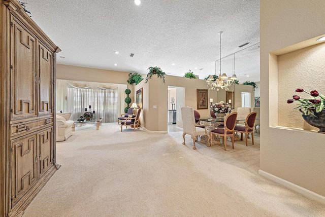 240 Eagleton Estate Boulevard, Palm Beach Gardens, FL 33418