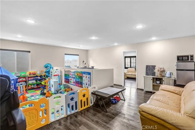 16765 Buttonwood, Fontana, CA 92336