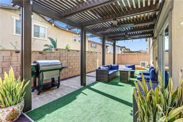 16765 Buttonwood, Fontana, CA 92336