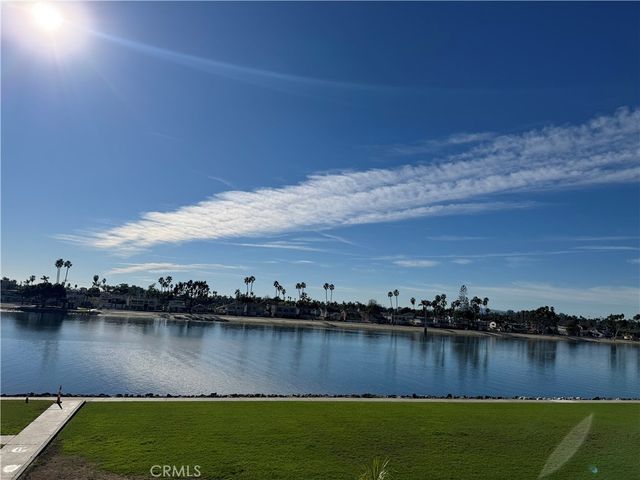 5812 Spinnaker Bay Drive, Long Beach, CA 90803