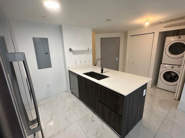 488 NE 18th Street 211, Miami, FL 33132