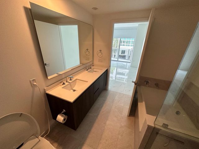 488 NE 18th Street 211, Miami, FL 33132