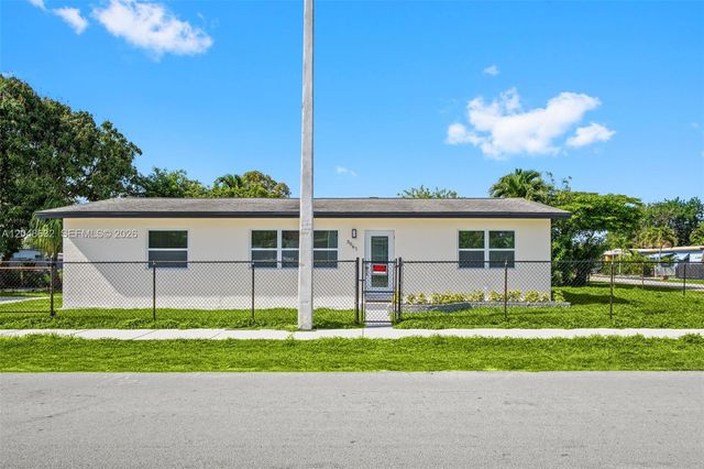 3061 NW 2nd St, Fort Lauderdale, FL 33311