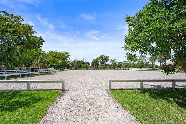 3287 Grande Road, Loxahatchee, FL 33470