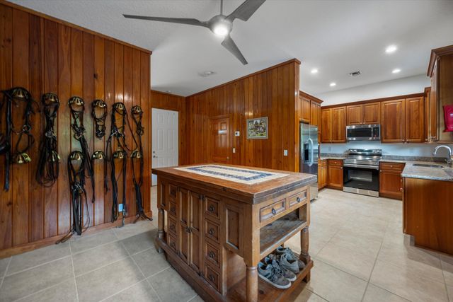 3287 Grande Road, Loxahatchee, FL 33470