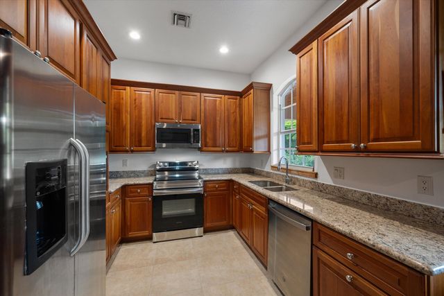 3287 Grande Road, Loxahatchee, FL 33470