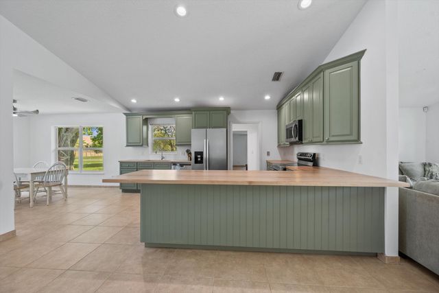 3287 Grande Road, Loxahatchee, FL 33470