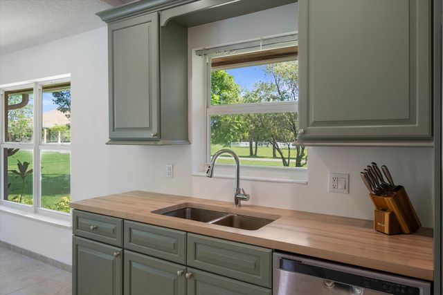 3287 Grande Road, Loxahatchee, FL 33470