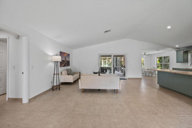 3287 Grande Road, Loxahatchee, FL 33470