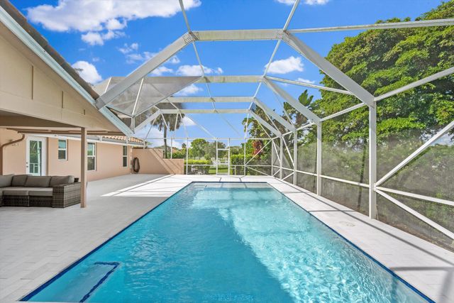 3287 Grande Road, Loxahatchee, FL 33470