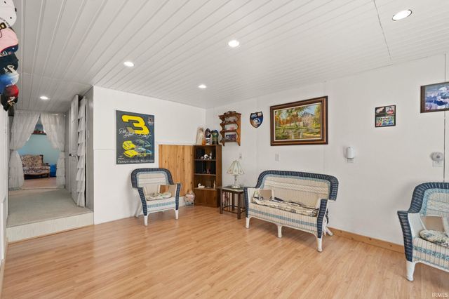 1081 E Smith Circle, Paoli, IN 47454