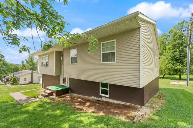 1081 E Smith Circle, Paoli, IN 47454