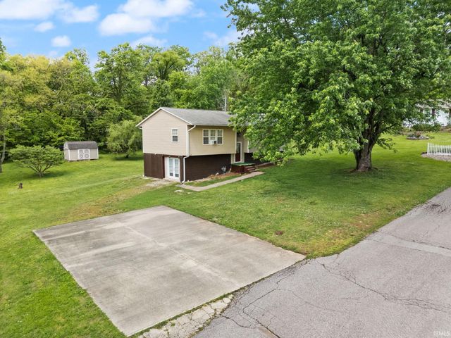 1081 E Smith Circle, Paoli, IN 47454