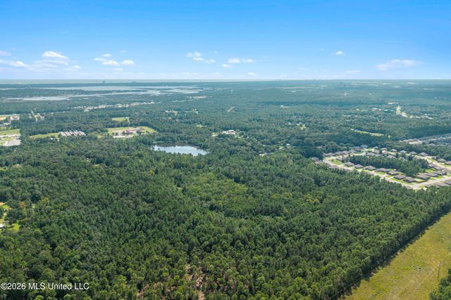 Woolmarket Road, Biloxi, MS 39532