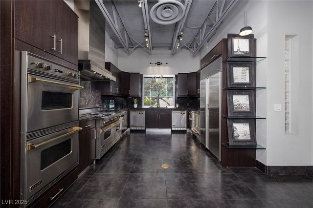 5014 Thunder River Circle, Las Vegas, NV 89148