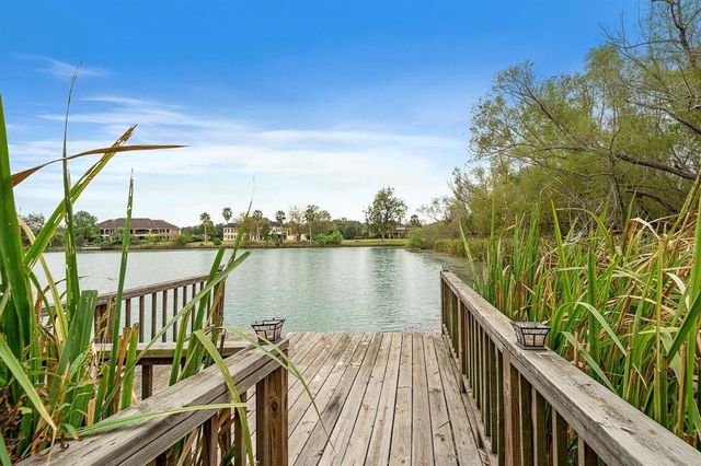 79 Flamingo Landing Drive, Missouri City, TX 77459