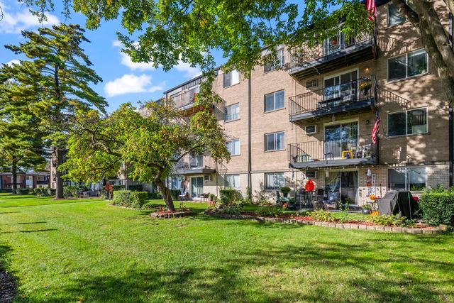 1215 N Waterman Avenue 3C, Arlington Heights, IL 60004