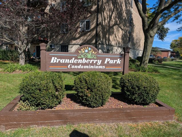 1215 N Waterman Avenue 3C, Arlington Heights, IL 60004