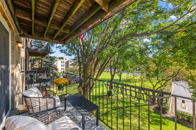 1215 N Waterman Avenue 3C, Arlington Heights, IL 60004