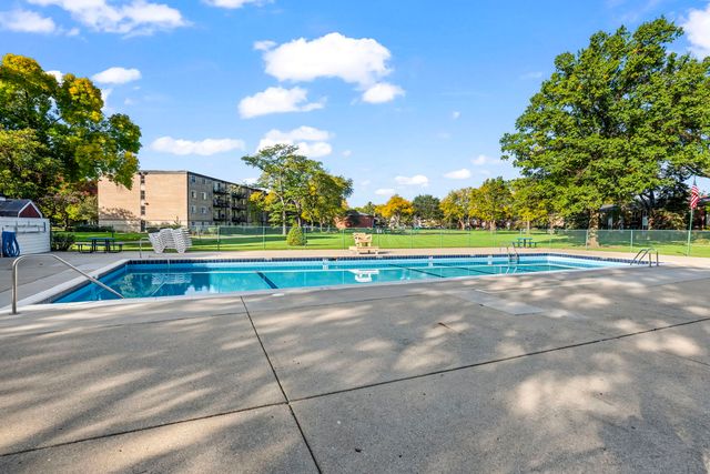 1215 N Waterman Avenue 3C, Arlington Heights, IL 60004
