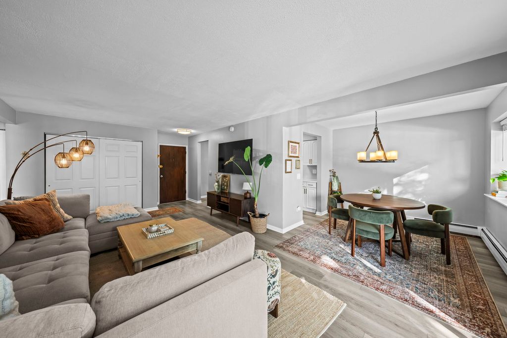 1215 N Waterman Avenue 3C, Arlington Heights, IL 60004 — photo 3