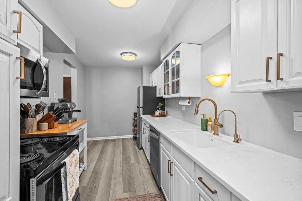 1215 N Waterman Avenue 3C, Arlington Heights, IL 60004 — photo 5