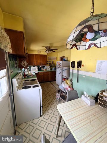 429 FAGLEYSVILLE RD, Perkiomenville, PA 18074