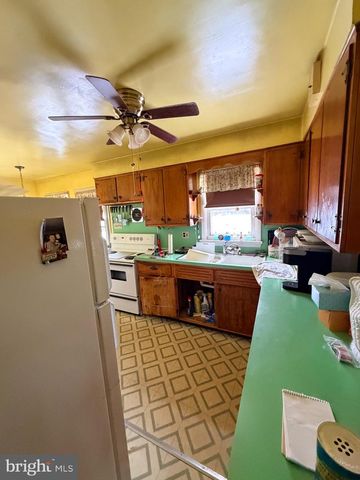 429 FAGLEYSVILLE RD, Perkiomenville, PA 18074