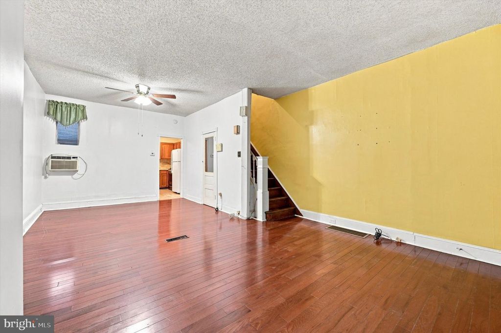 3237 N BAMBREY ST, PHILADELPHIA, PA 19129 — photo 3