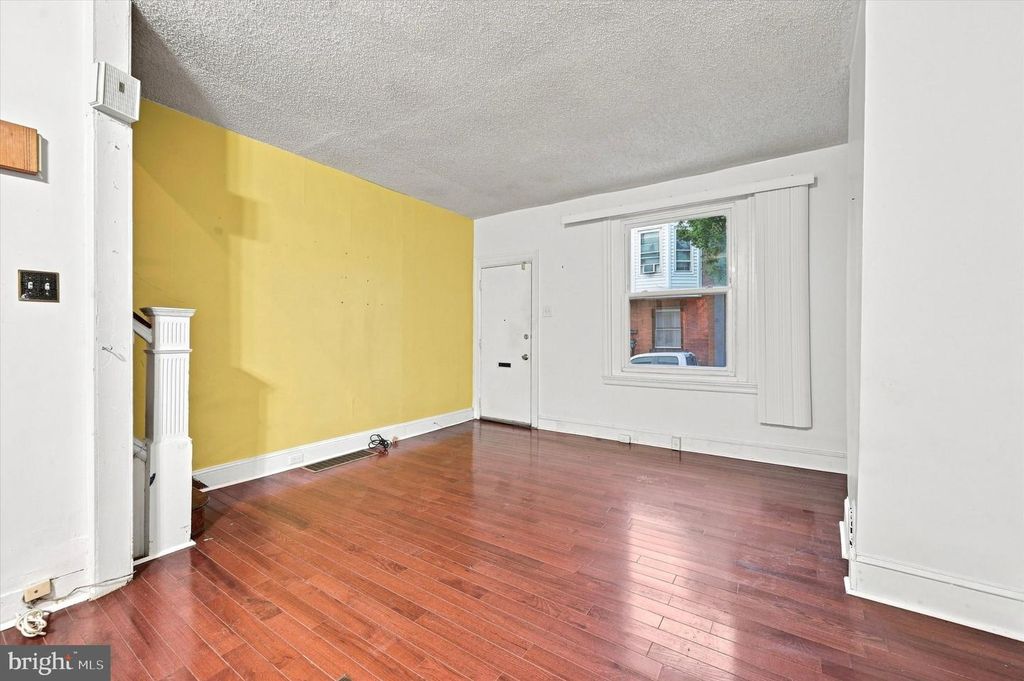 3237 N BAMBREY ST, PHILADELPHIA, PA 19129 — photo 4