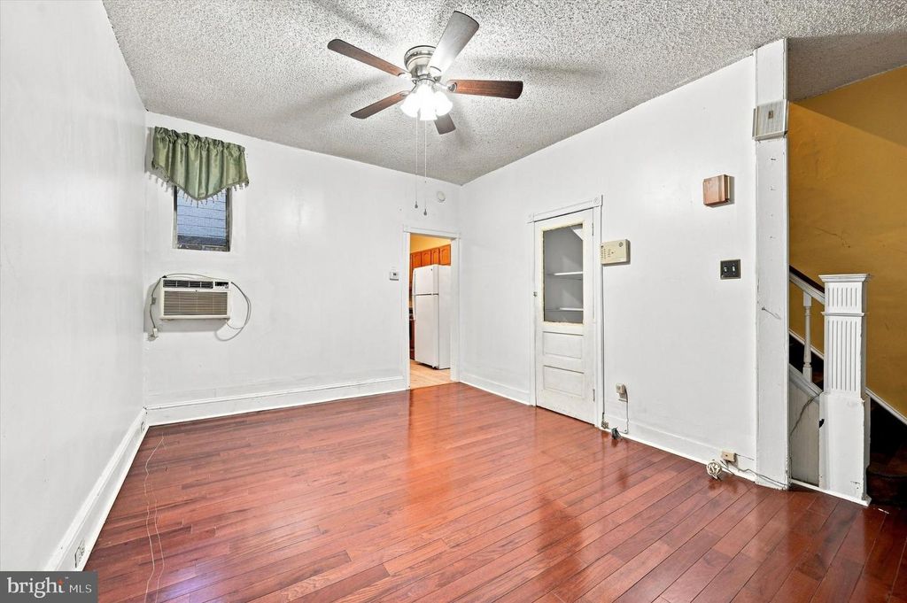 3237 N BAMBREY ST, PHILADELPHIA, PA 19129 — photo 5