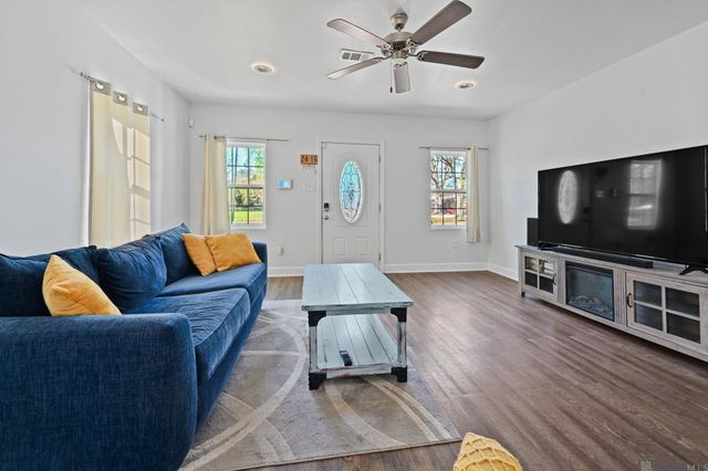 237 Capitol St, Denham Springs, LA 70726