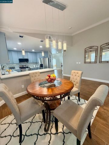 2163 Garnet Cir, Vallejo, CA 94591