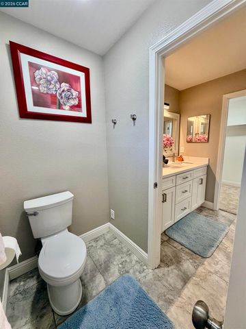 2163 Garnet Cir, Vallejo, CA 94591