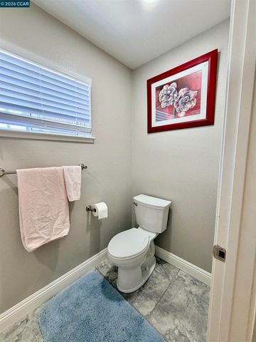 2163 Garnet Cir, Vallejo, CA 94591