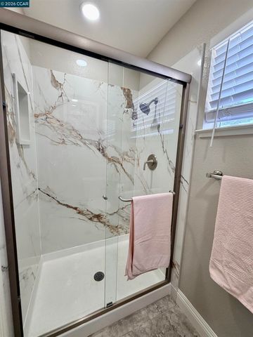 2163 Garnet Cir, Vallejo, CA 94591
