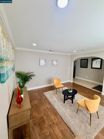 2163 Garnet Cir, Vallejo, CA 94591
