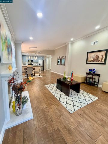 2163 Garnet Cir, Vallejo, CA 94591