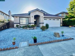 2163 Garnet Cir, Vallejo, CA 94591