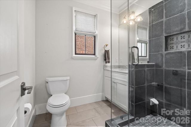 1160 S Kings Drive, Charlotte, NC 28207