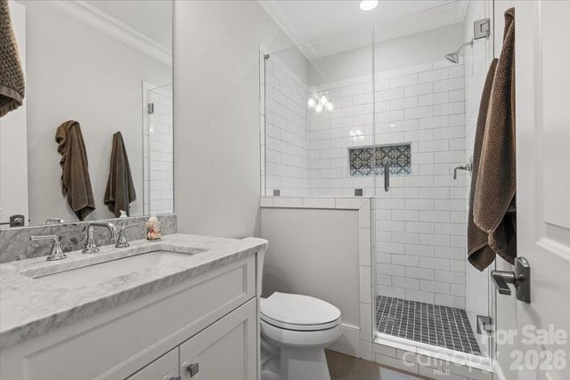 1160 S Kings Drive, Charlotte, NC 28207