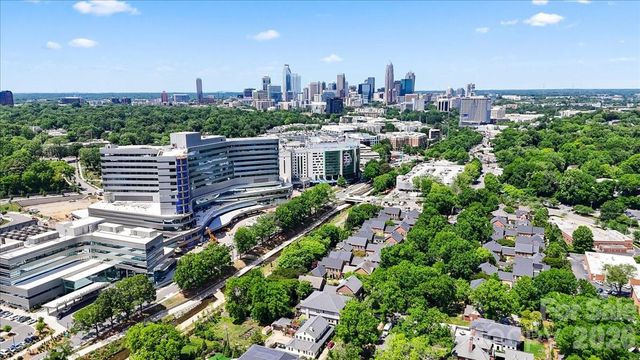 1160 S Kings Drive, Charlotte, NC 28207