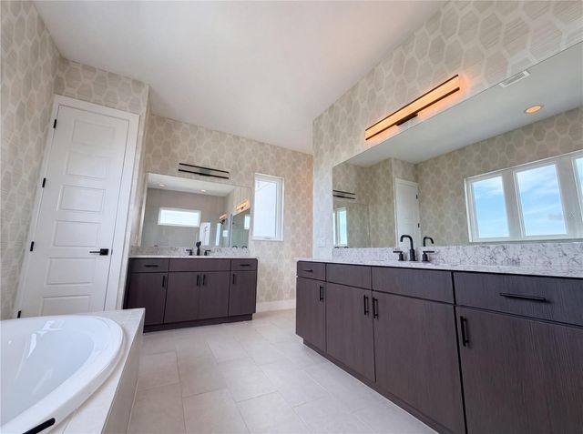 5911 REDBAY BOULEVARD, Bradenton, FL 34210